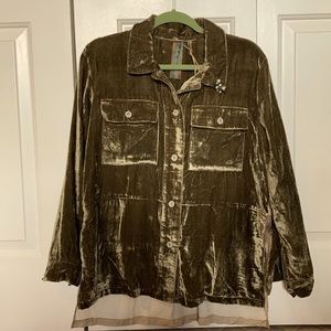 NWT Aratta Button Down